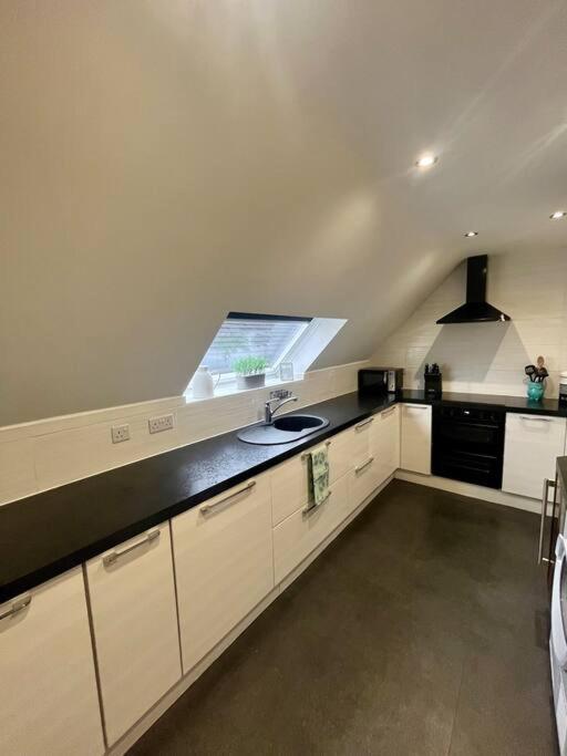 Bs - Luxury Top Floor 4 Bed Apartment With Garage In Town Centre - No Lift Stratford-upon-Avon Exteriér fotografie